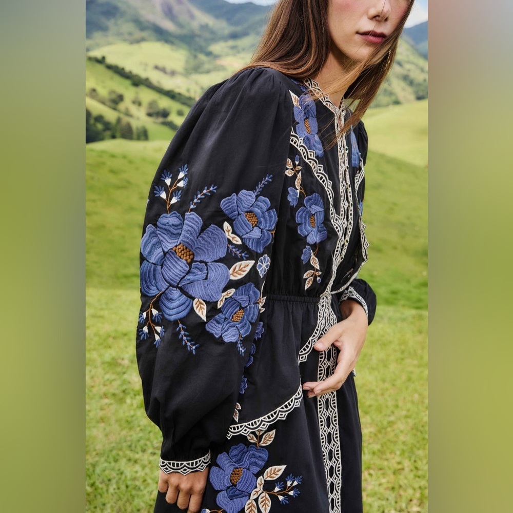Farm Rio: Black Bold Flowers Long Sleeve Midi Dress - Picture 5 of 16
